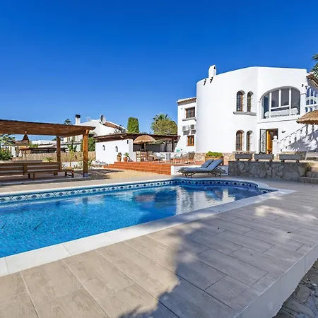 Villa Festina Lente